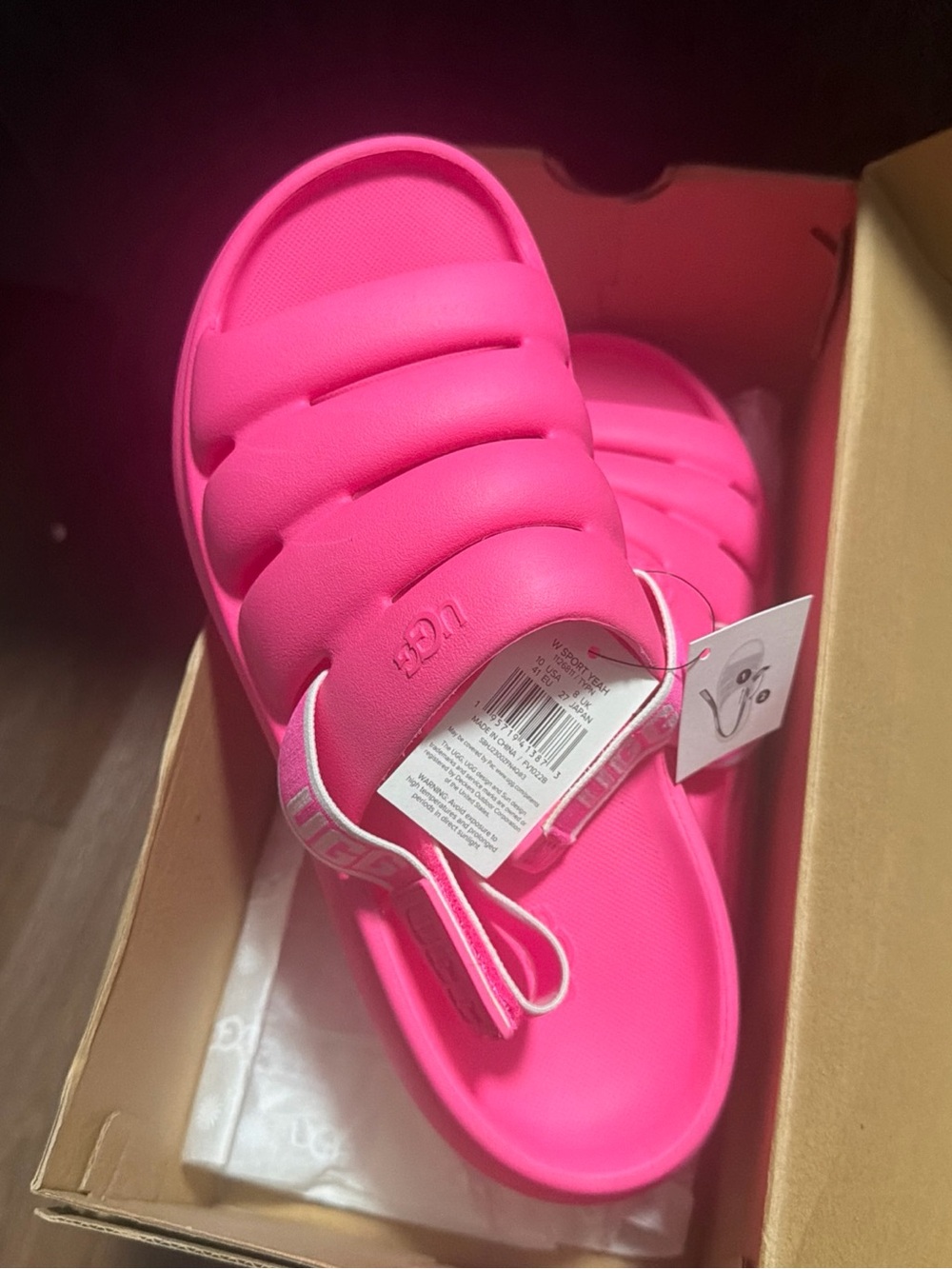 UGG SPORT YEAH SANDALS WOMEN'S New With Box Size 10